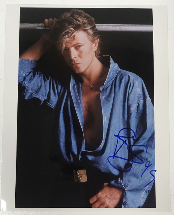 David Bowie (d. 2016) Signed Autographed Glossy 8x10 Photo - COA Matching Holograms