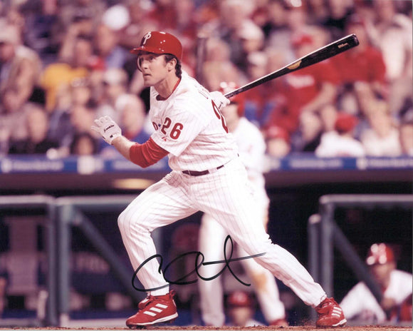Chase Utley Signed Autographed Glossy 8x10 Photo - Philadelphia Phillies