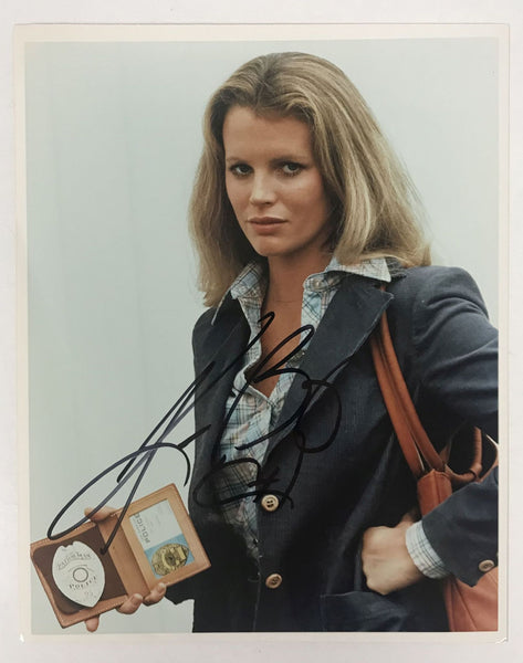 Kim Basinger Signed Autographed Glossy 8x10 Photo - COA Matching authentic Holograms