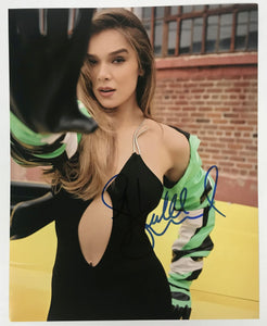 Hailee Steinfeld Signed Autographed Glossy 8x10 Photo - Lifetime COA