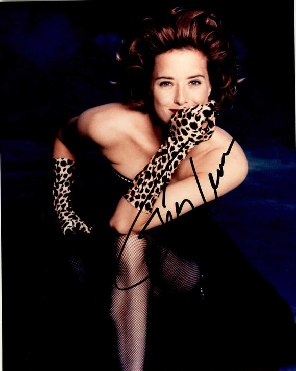 Tea Leoni Signed Autographed Glossy 8x10 Photo - COA Matching Holograms