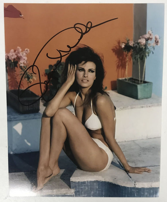 Raquel Welch Signed Autographed Glossy 8x10 Photo - Lifetime COA