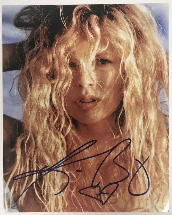 Kim Basinger Signed Autographed Glossy 8x10 Photo - Lifetime COA