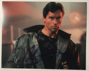 Arnold Schwarzenegger Signed Autographed "Terminator" Glossy 8x10 Photo - Lifetime COA