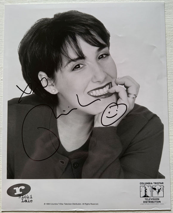 Ricki Lake Signed Autographed Glossy 8x10 Photo - Lifetime COA