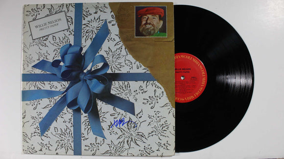 Willie Nelson Signed Autographed 