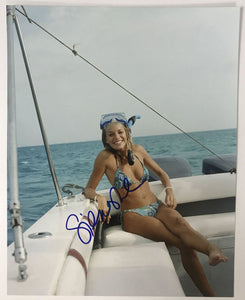 Sienna Miller Signed Autographed Glossy 8x10 Photo - Lifetime COA