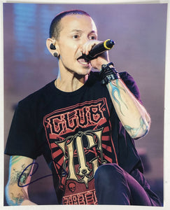 Chester Bennington (d. 2017) Signed Autographed "Linkin Park" Glossy 8x10 Photo - Lifetime COA