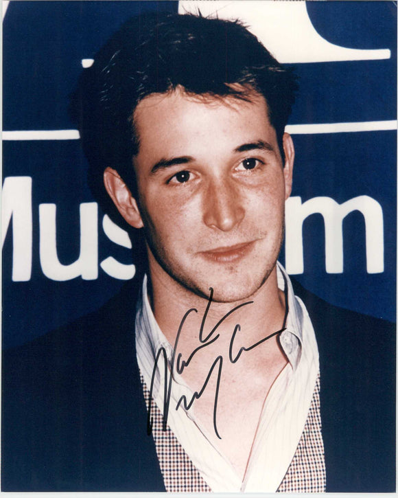 Noah Wyle Signed Autographed Glossy 8x10 Photo - COA Matching Holograms