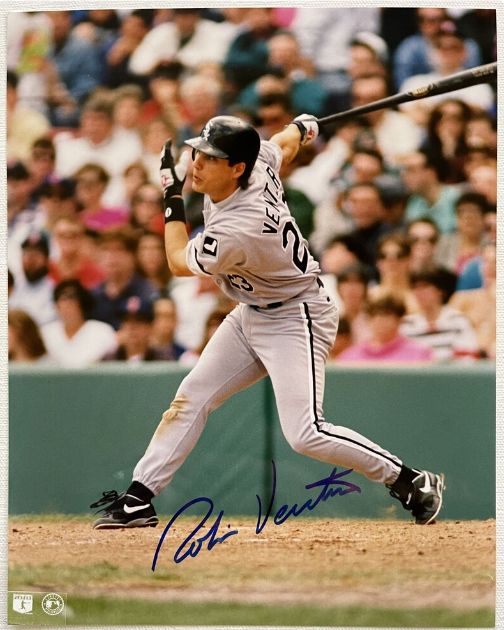 Robin Ventura Signed Autographed Glossy 8x10 Photo - Chicago White Sox