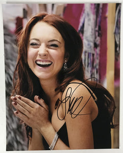 Lindsay Lohan Signed Autographed Glossy 8x10 Photo - Lifetime COA