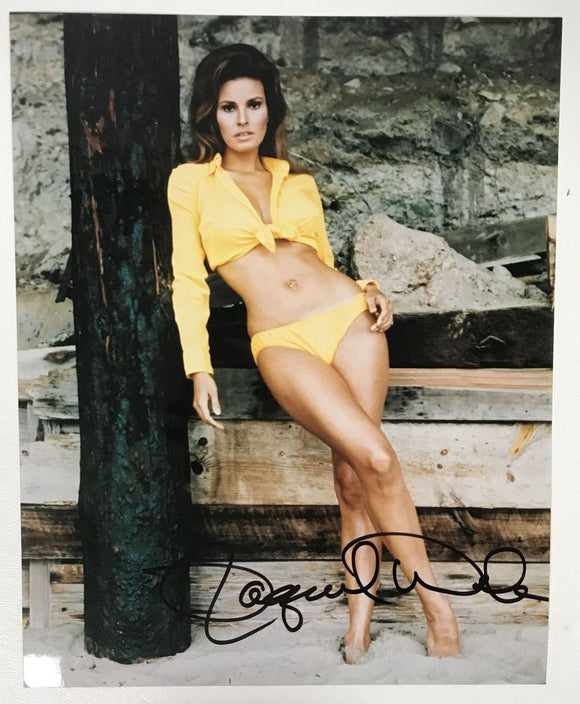 Raquel Welch (d. 2023) Signed Autographed Glossy 8x10 Photo - Lifetime COA