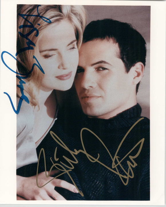 Billy Zane & Lisa Zane Signed Autographed Glossy 8x10 Photo - COA Matching Holograms