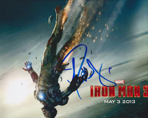 Robert Downey Jr. Signed Autographed "Iron Man 3" Glossy 8x10 Photo - COA Matching Holograms