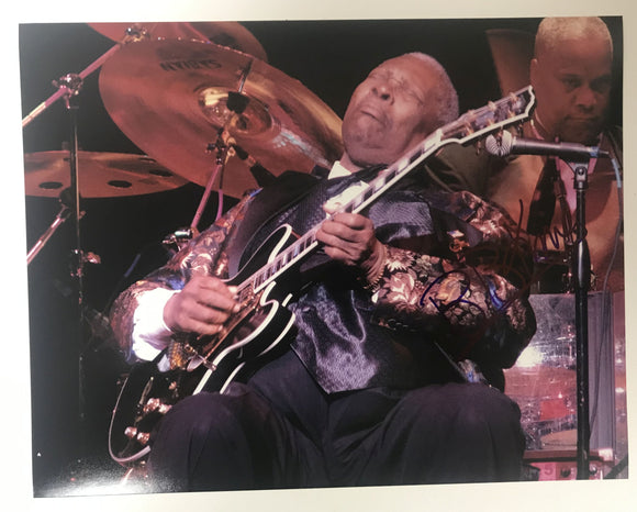 B.B. King (d. 2015) Signed Autographed Glossy 11x14 Photo - COA Matching Holograms