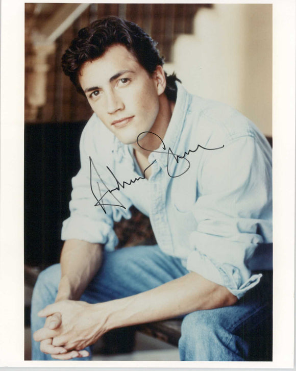 Andrew Shue Signed Autographed Glossy 8x10 Photo - COA Matching Holograms