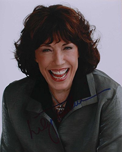 Lily Tomlin Signed Autographed Glossy 8x10 Photo - COA Matching Holograms