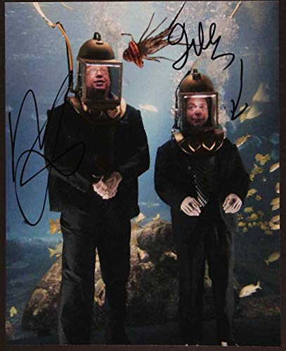 Penn & Teller Signed Autographed Glossy 8x10 Photo - COA Matching Holograms