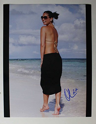 Olivia Munn Signed Autographed Glossy 11x14 Photo - COA Matching Holograms