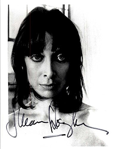 Illeana Douglas Signed Autographed Glossy 8x10 Photo - COA Matching Holograms