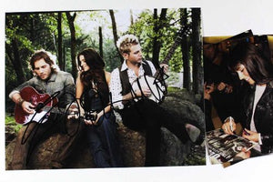 Gloriana Band Signed Autographed Glossy 8x10 Photo - COA Matching Holograms