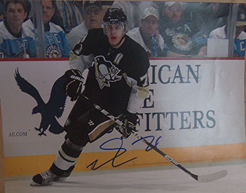 Evgeni Malkin Signed Autographed 11x14 Photo (Pittsburgh Penguins) - COA Matching Holograms