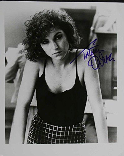 Tatum O'Neal Signed Autographed Glossy 8x10 Photo - COA Matching Holograms