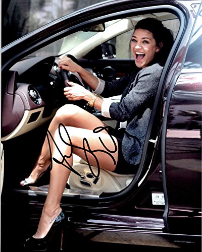 Jessica Szhor Signed Autographed Glossy 8x10 Photo - COA Matching Holograms