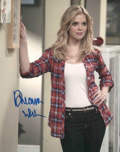 Dreama Walker Signed Autographed Glossy 8x10 Photo - COA Matching Holograms