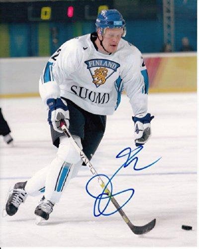 Olli Jokinen Signed Autographed Glossy 8x10 Photo - Team Finland