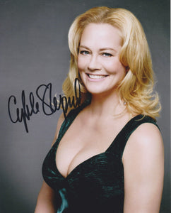 Cybill Shepherd Signed Autographed Glossy 8x10 Photo - COA Matching Holograms