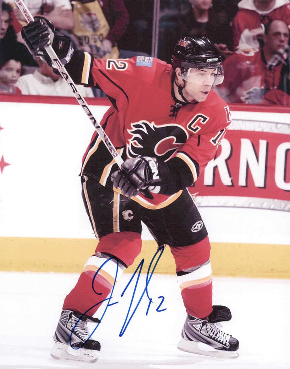 Jarome Iginla Signed Autographed Glossy 8x10 Photo Calgary Flames - COA Matching Holograms