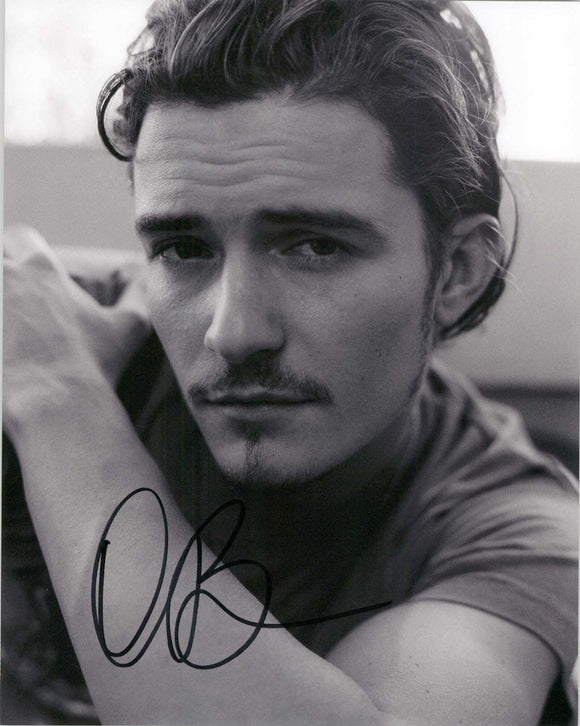 Orlando Bloom Signed Autographed Glossy 8x10 Photo - COA Matching Holograms