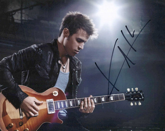 Kris Allen Signed Autographed Glossy 8x10 Photo - COA Matching Holograms