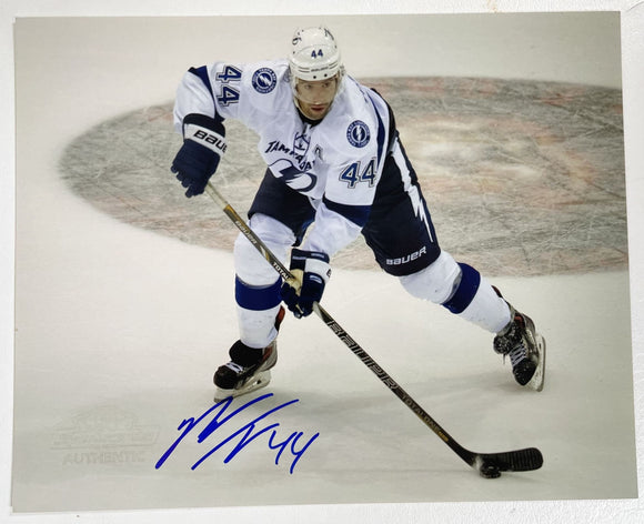 Nate Thompson Signed Autographed Glossy 8x10 Photo Tampa Bay Lightning - COA Matching Holograms