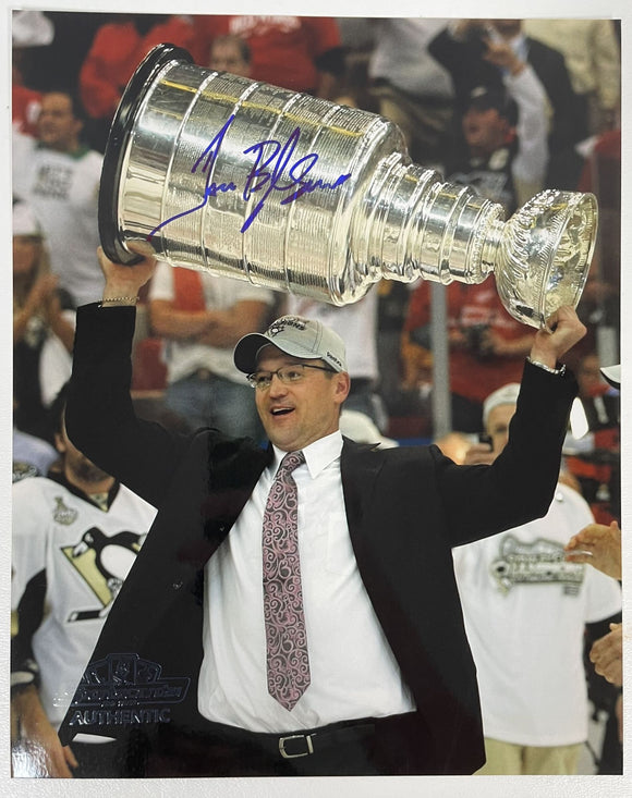 Dan Bylsma Signed Autographed Glossy 8x10 Photo Pittsburgh Penguins - COA Matching Holograms