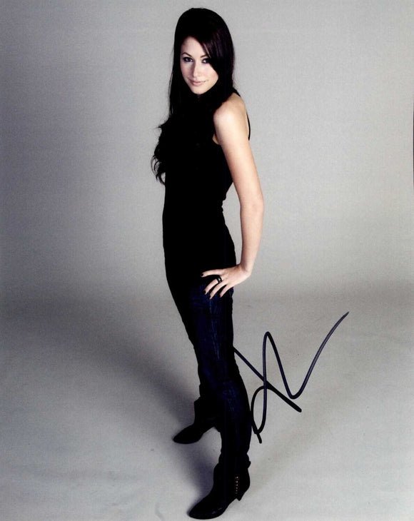 Amanda Crew Signed Autographed Glossy 8x10 Photo - COA Matching Holograms