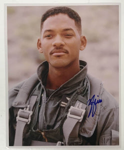 Will Smith Signed Autographed "Independence Day" Glossy 8x10 Photo - COA Matching Holograms