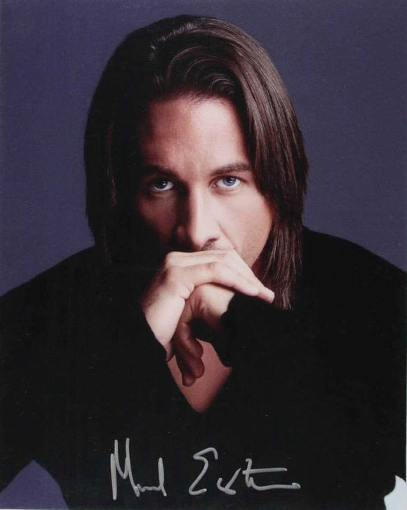 Michael Easton Signed Autographed Glossy 8x10 Photo - COA Matching Holograms