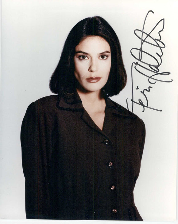 Teri Hatcher Signed Autographed 