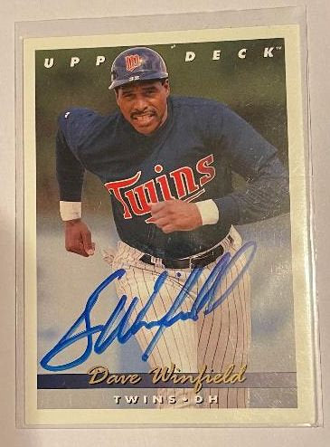 Dave Winfield Signed Autographed 1993 Upper Deck Baseball Card Minnesota Twins - COA Matching Holograms