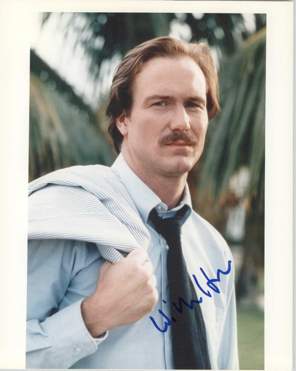 William Hurt Signed Autographed Glossy 8x10 Photo - COA Matching Holograms