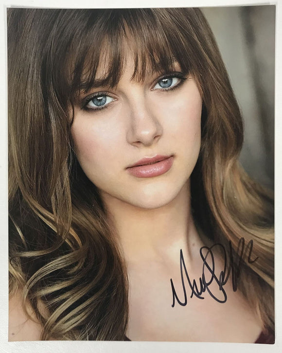 Aubrey Peeples Signed Autographed Glossy 8x10 Photo - COA Matching Holograms