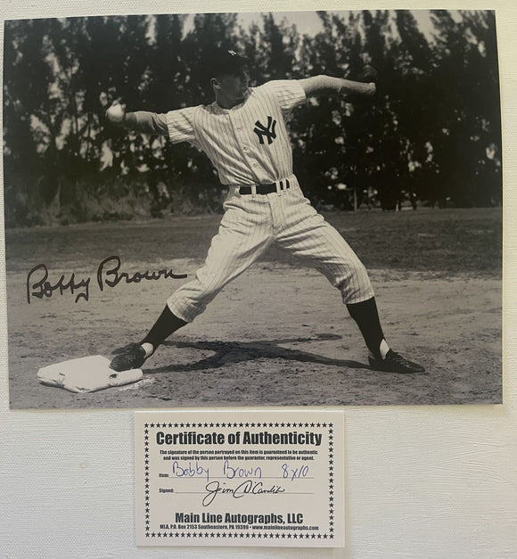 Bobby Brown (d. 2021) Signed Autographed Glossy 8x10 Photo - New York Yankees