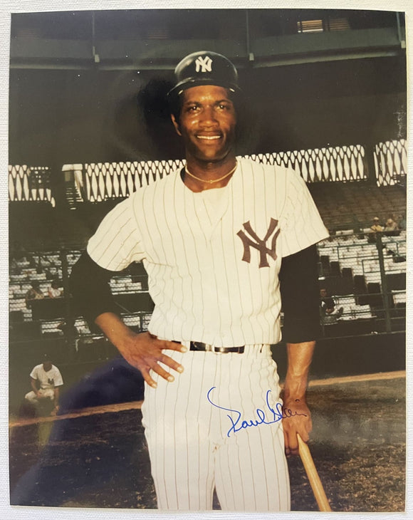 Paul Blair (d. 2013) Signed Autographed Glossy 8x10 Photo New York Yankees - Stacks of Plaques