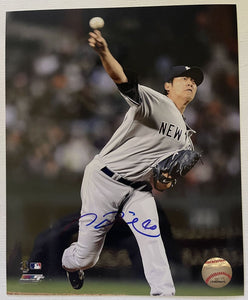 Chien-Ming Wang Signed Autographed Glossy 8x10 Photo - New York Yankees