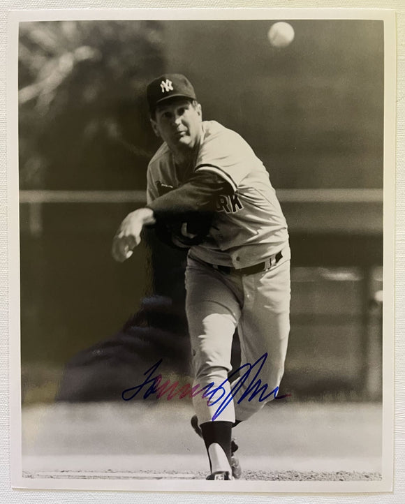 Tommy John Signed Autographed Glossy 8x10 Photo - New York Yankees