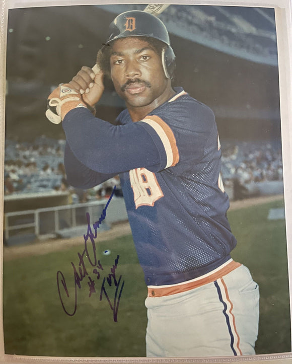 Chet Lemon Signed Autographed Glossy 8x10 Photo - Detroit Tigers