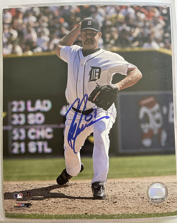 Todd Jones Signed Autographed Glossy 8x10 Photo - Detroit Tigers