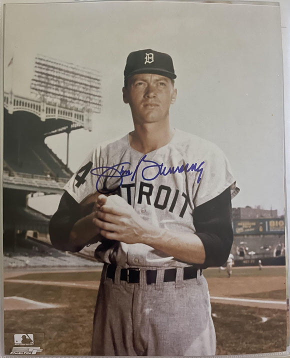 Jim Bunning (d. 2017) Signed Autographed Glossy 8x10 Photo - Detroit Tigers